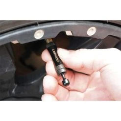 CAMPBOSS 4x4 Boss Air Tyre Deflators 8 CAMPBOSS 4x4 Boss Air Tyre Deflators -AL-KO Store BCF 630464 02 hi res