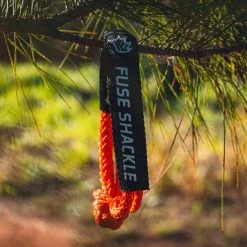 Maxtrax Fuse Shackle 7 Maxtrax Fuse Shackle -AL-KO Store BCF 642283 02 hi res